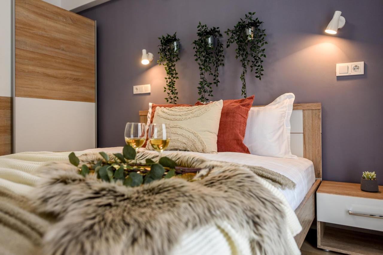 Perfect Stay: Urban Heaven In Aviatiei Business Area Bucharest Room photo