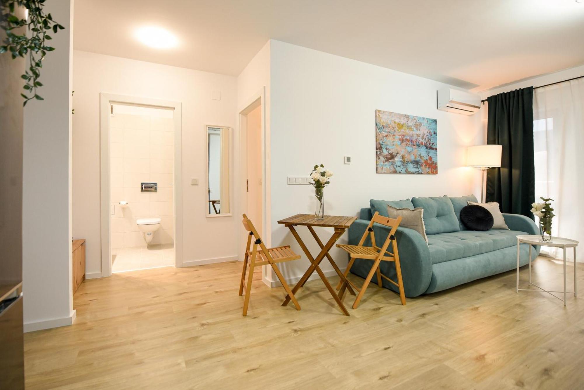 Perfect Stay: Urban Heaven In Aviatiei Business Area Bucharest Room photo